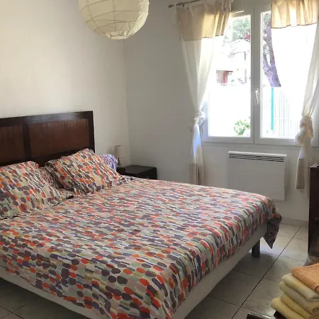Les Arbousiers Holiday home