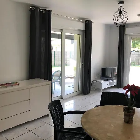Holiday home Les Arbousiers